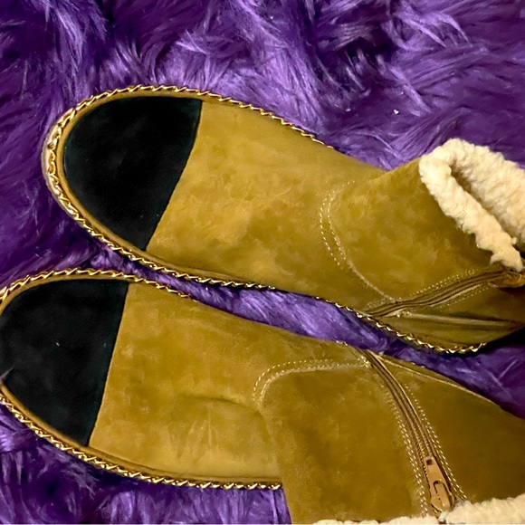 Suede Color Block - Picture 2 of 4